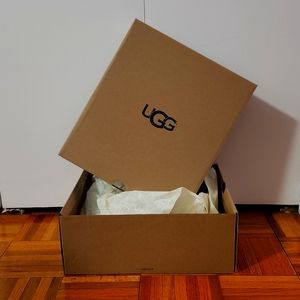 UGG Shoe Box